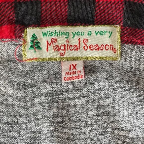 Christmas Top 1X Plaid Sleeves Cold Shoulder Candy Cane Festive Holiday Winter - Picture 2 of 9